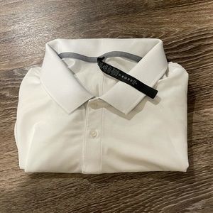 Men’s large lululemon white polo top EUC